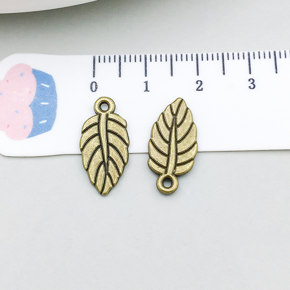 1 ancient green leaf 9*19mm-