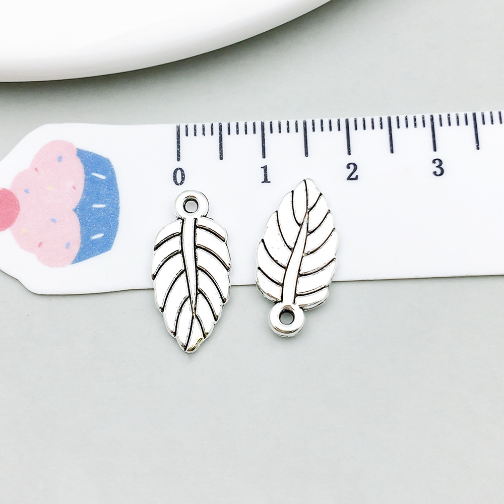 1 ancient silver leaf 9*19mm