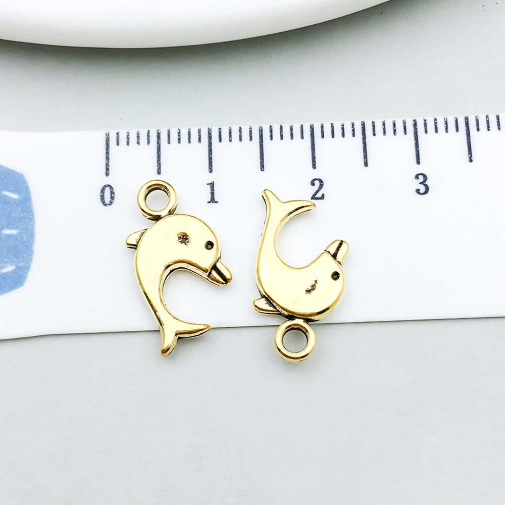1 ancient gold dolphin 17*9mm--20740