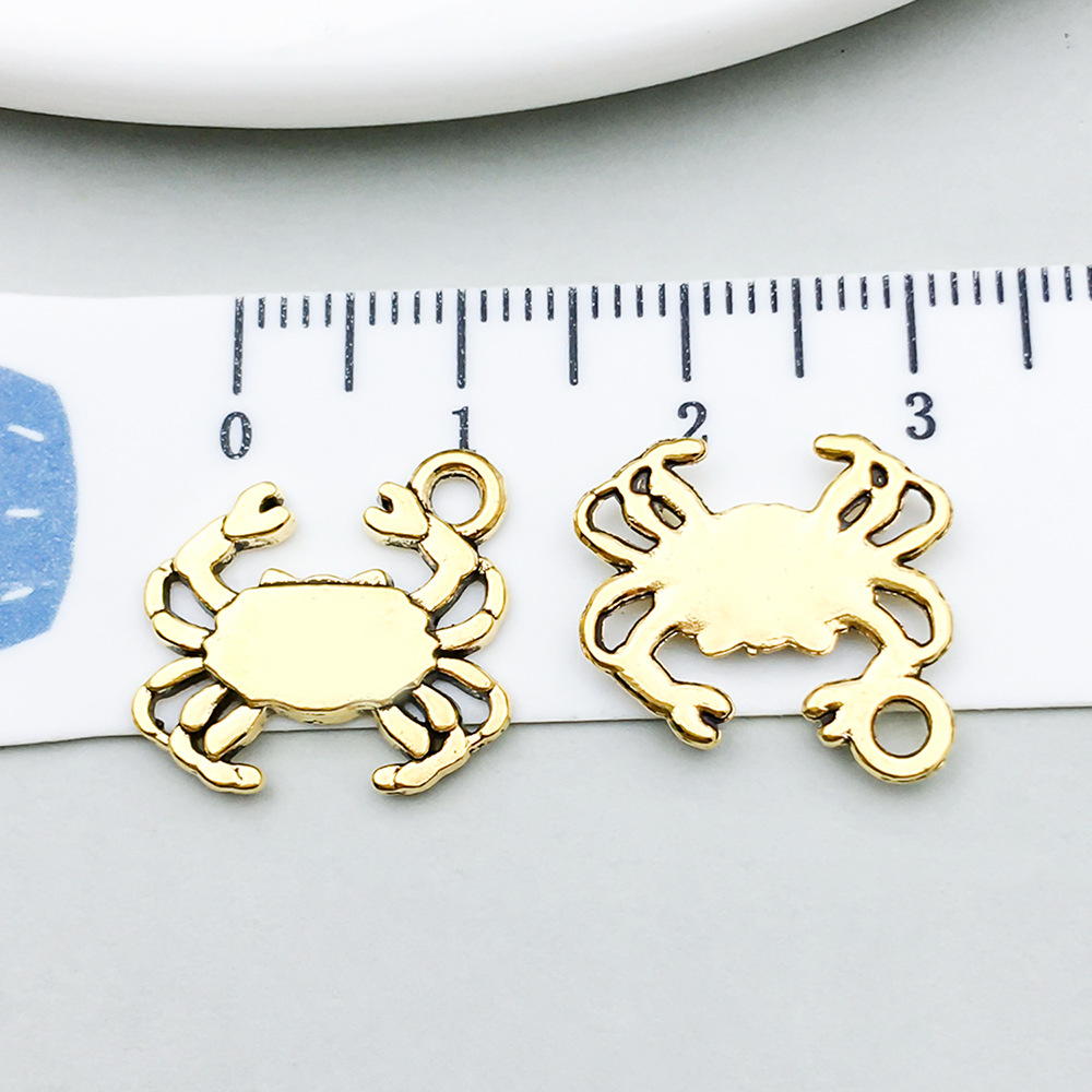 1 ancient gold crab 15*16mm--20743