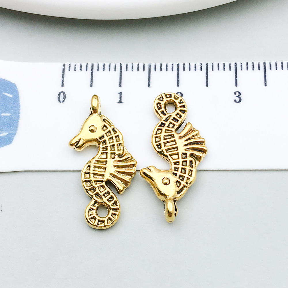 1 ancient gold seahorse 23*10mm--20744