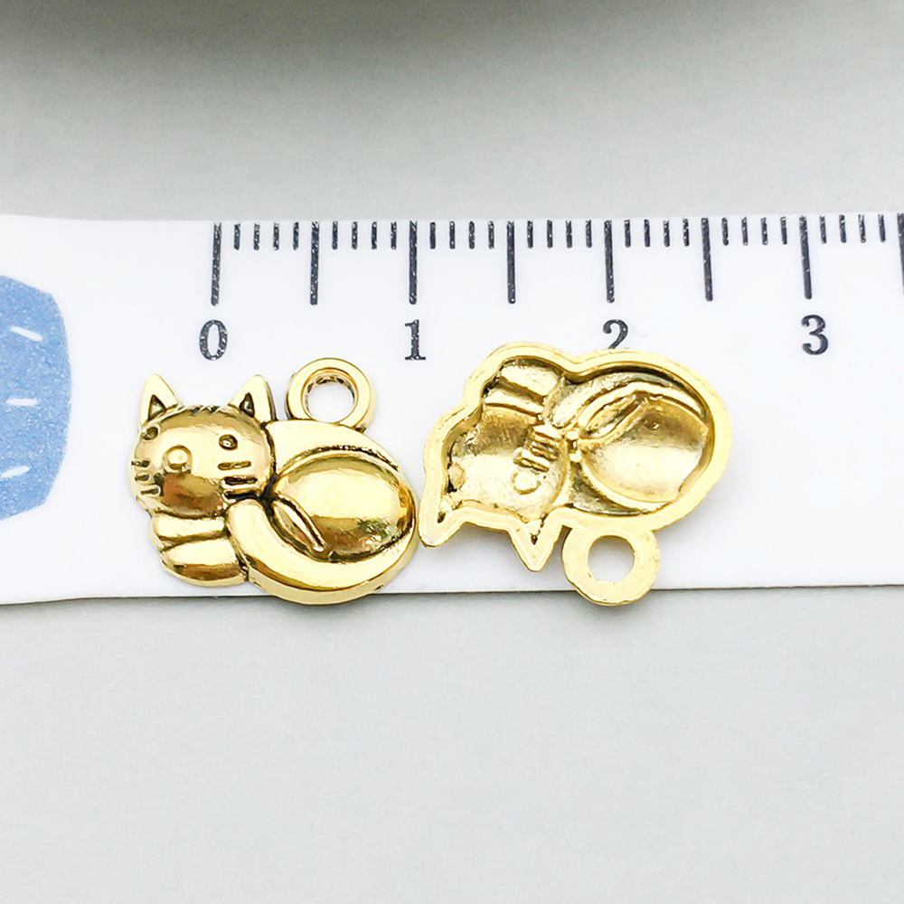 1 ancient gold shrink cat 12*14mm-0.6g-20587