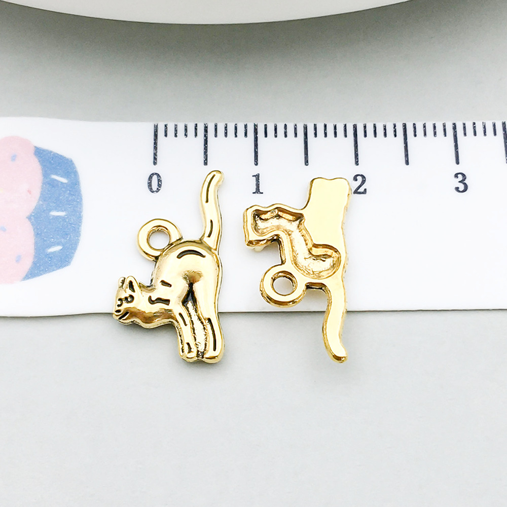 1 ancient gold cat 19*16mm-0.8g-20593