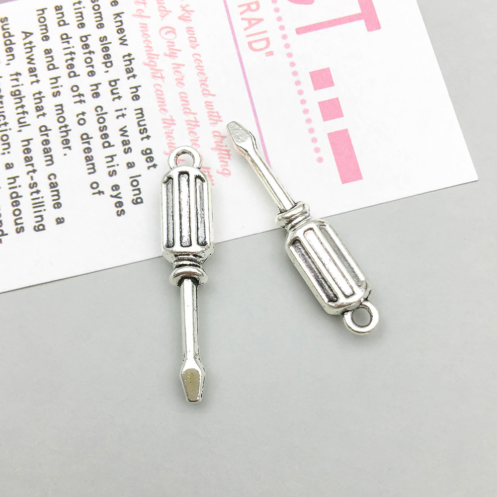 1 ancient silver tool screwdriver 6*31mm-1.9g-8522
