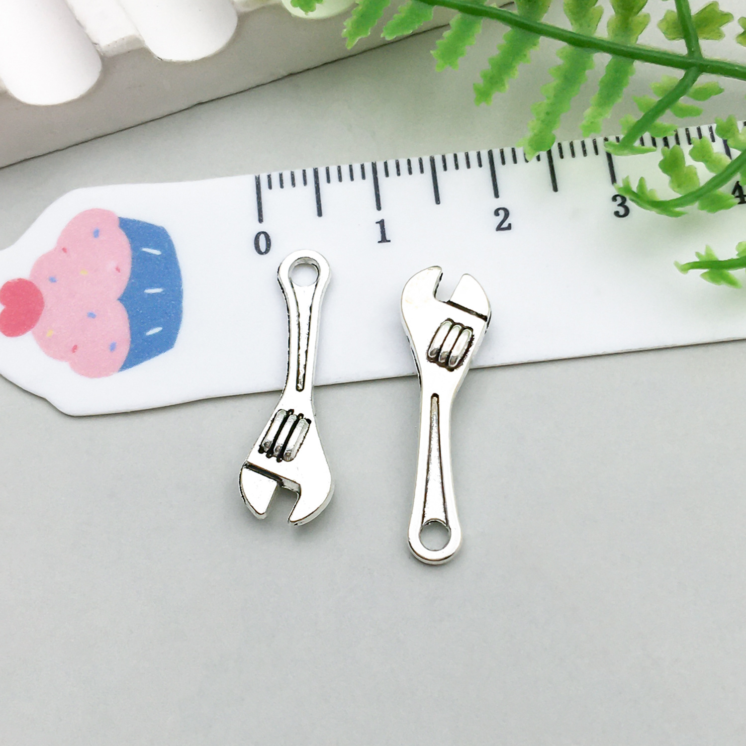 1 ancient silver tool wrench 7*24mm-0.8g-5274