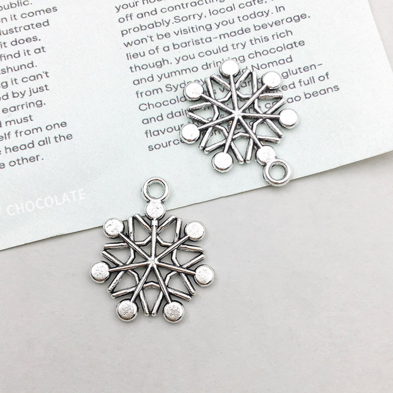 1 snowflake 17*20mm-0.8g-9148