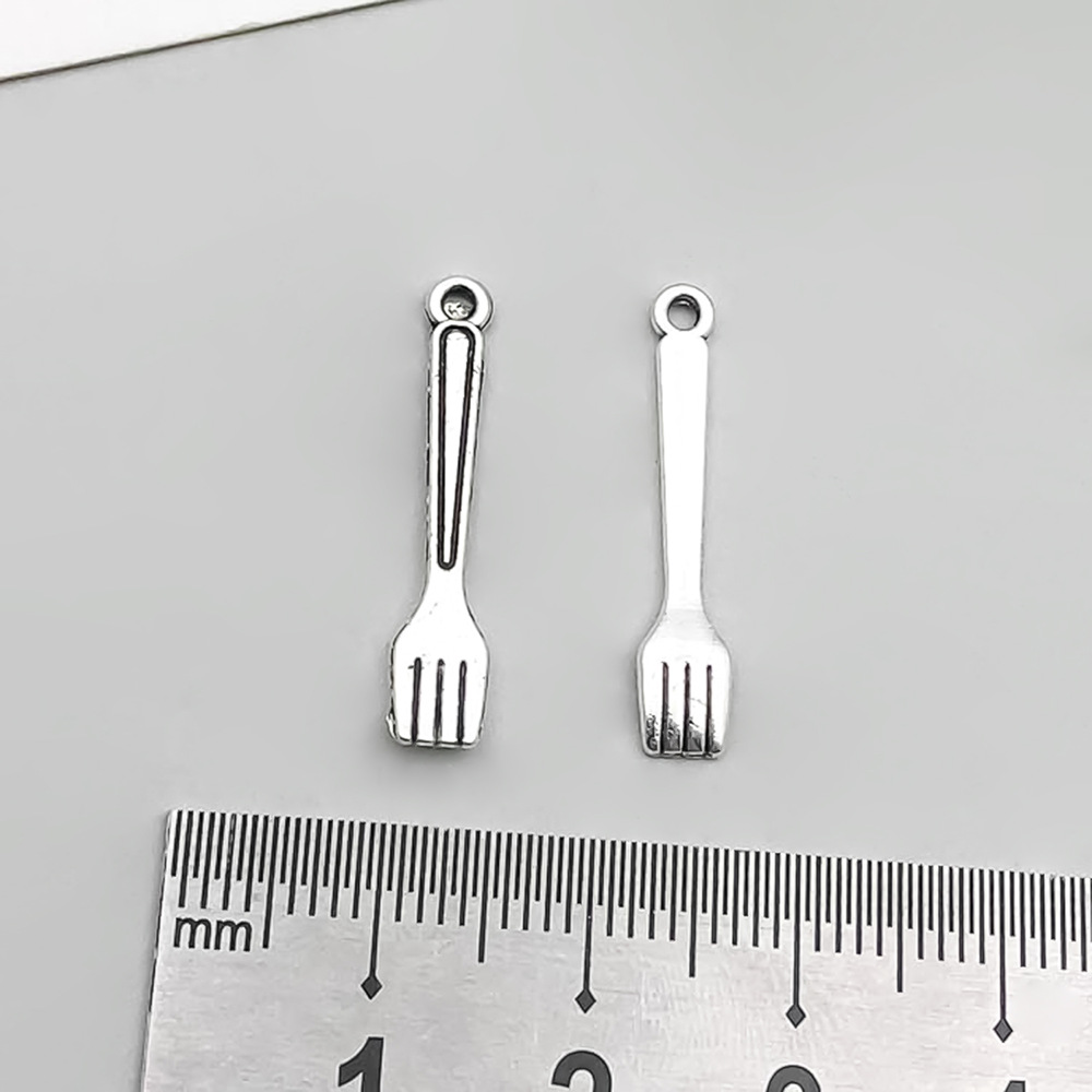 1 ancient silver tableware fork 4*24mm-0.4g-8839