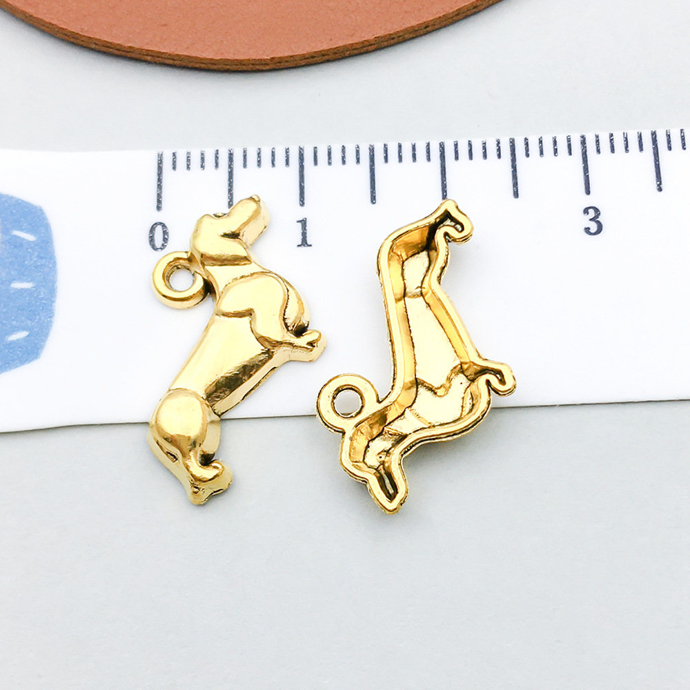 1 ancient gold short-legged dog 13*19mm-0.9g-20553
