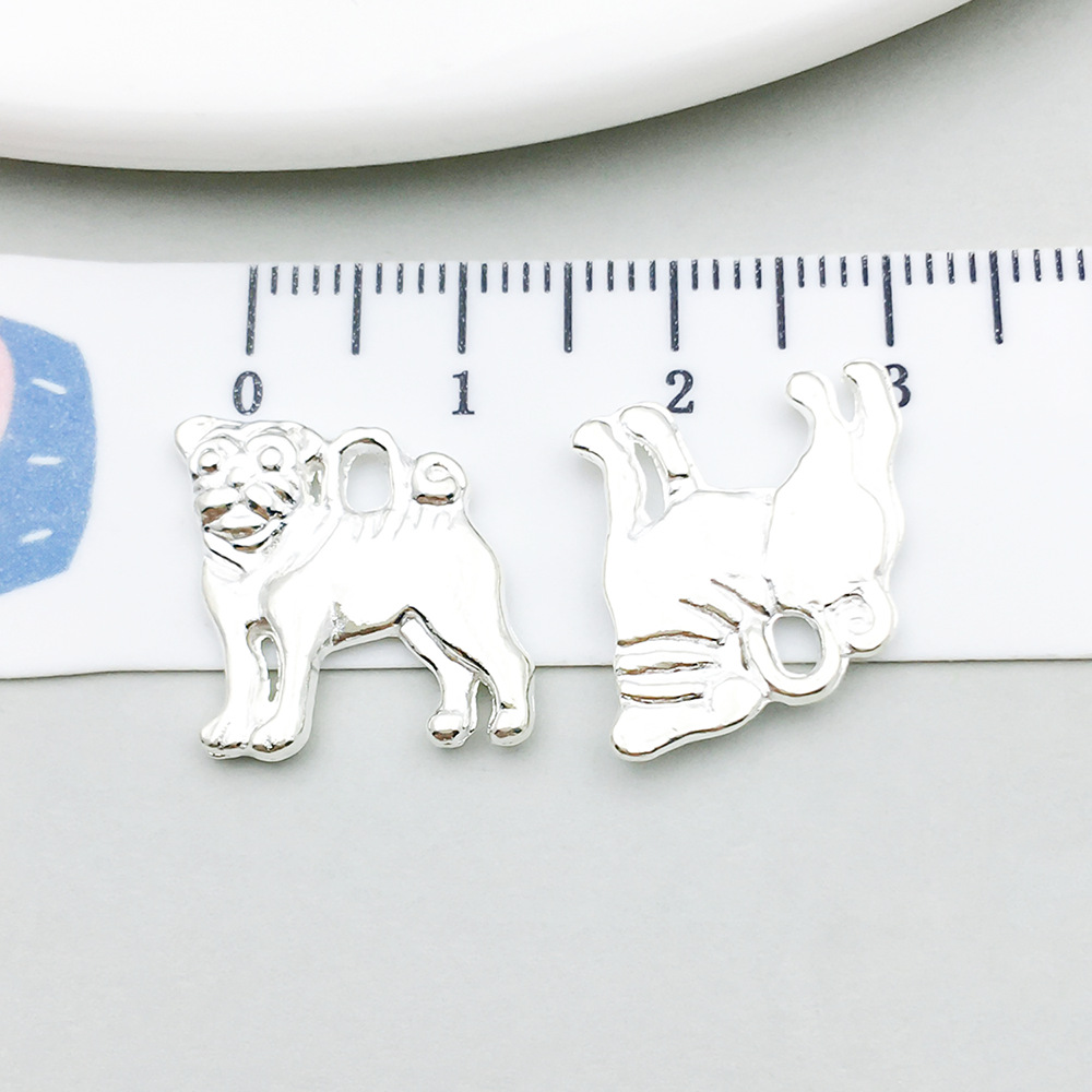 1 bright silver pug 16*15mm-1.6g-20537