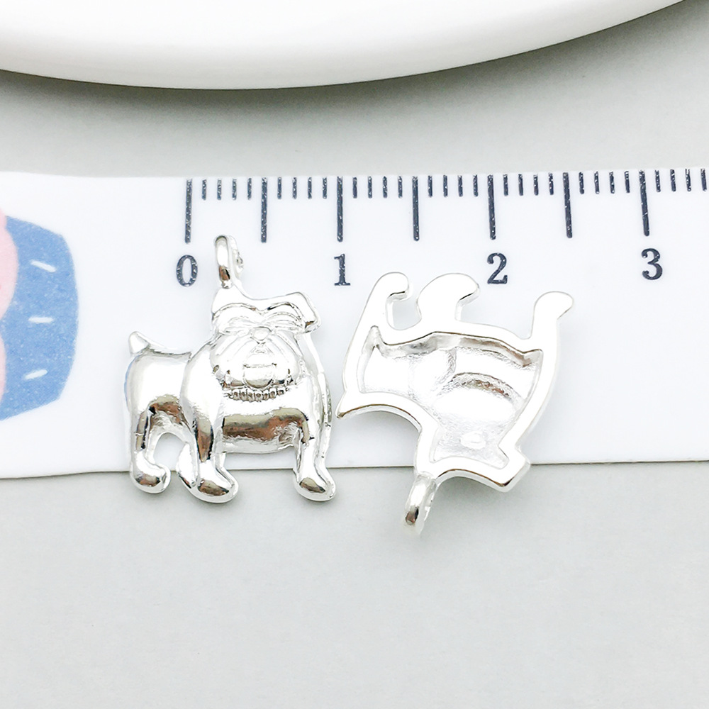 1 bright silver pug 17*13mm-1.1g-20541