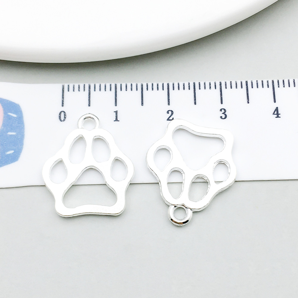 1 bright silver dog paw 20*17mm-1.2g-20654