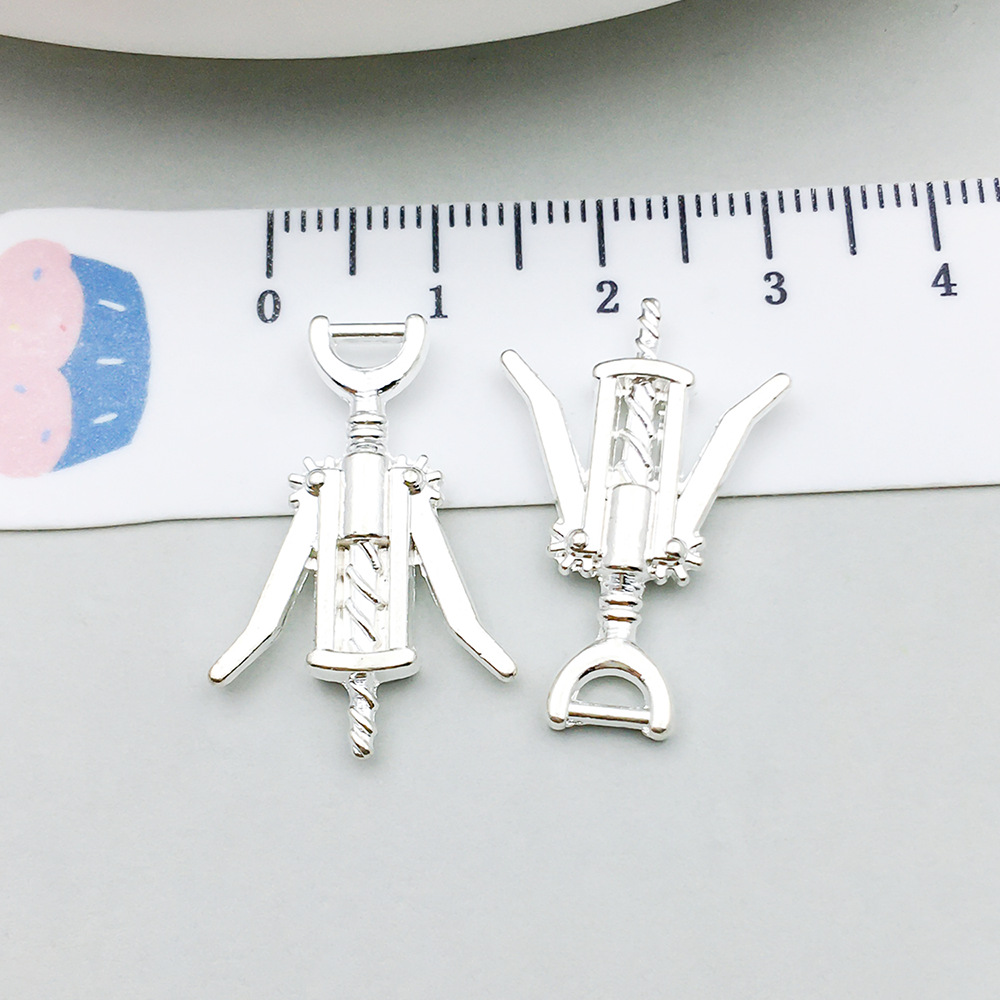 1 bright silver opener 17*26mm-1.8g-20788