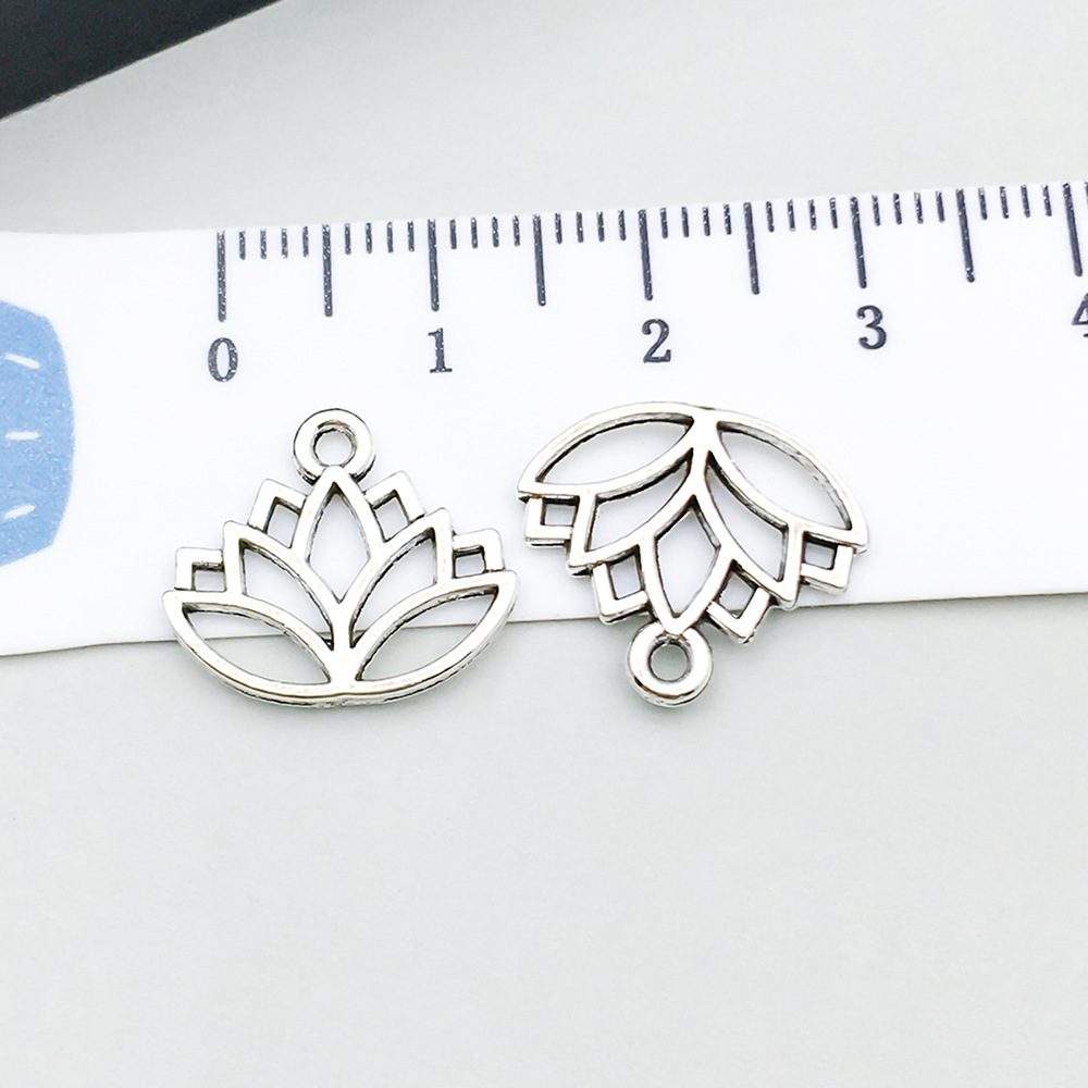 1 ancient silver hollow lotus 14*16mm-0.8g-9050
