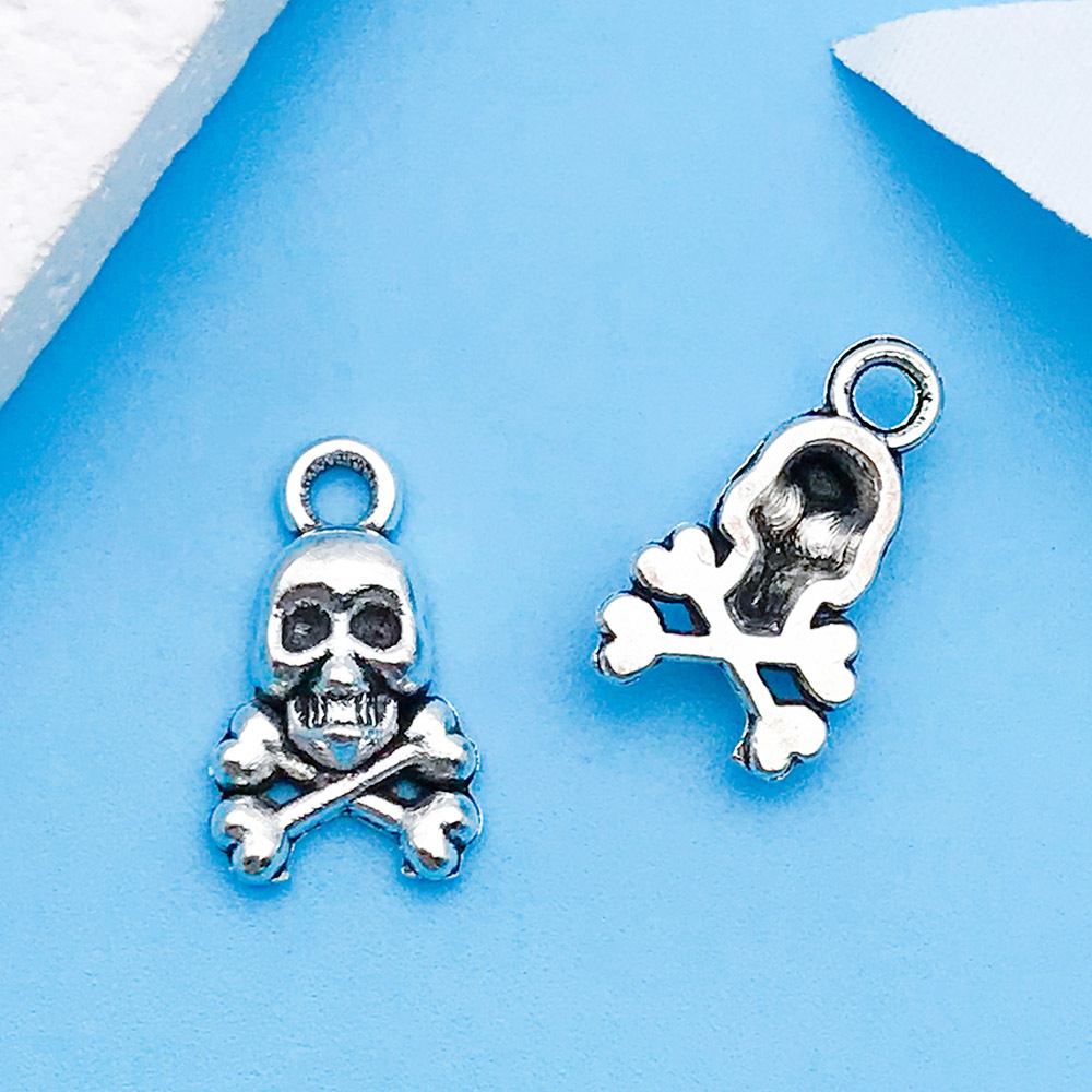 1 ancient silver skull 8x13mm-10872-0.6g