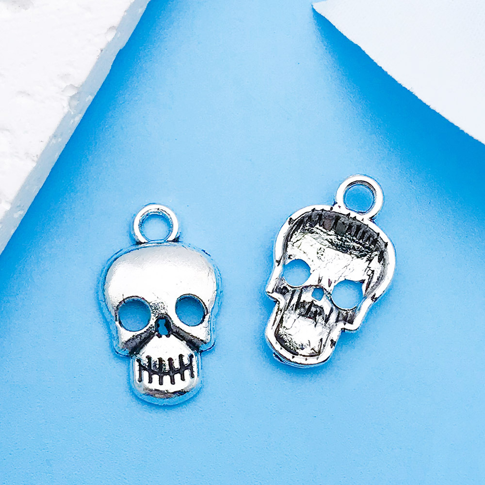 1 ancient silver skull 10x16mm-10882-0.4g