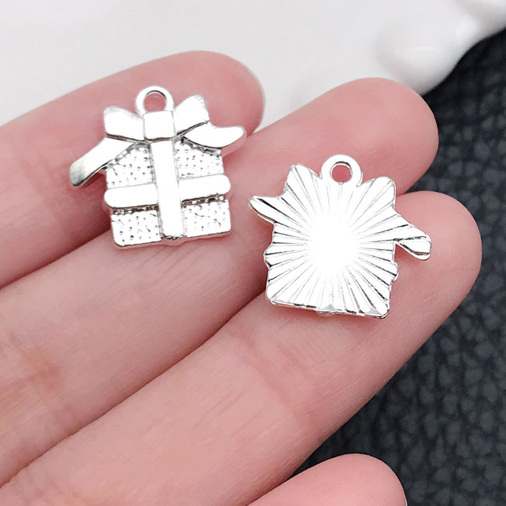1 bright silver Christmas gift 16x15mm-20029-1.3g
