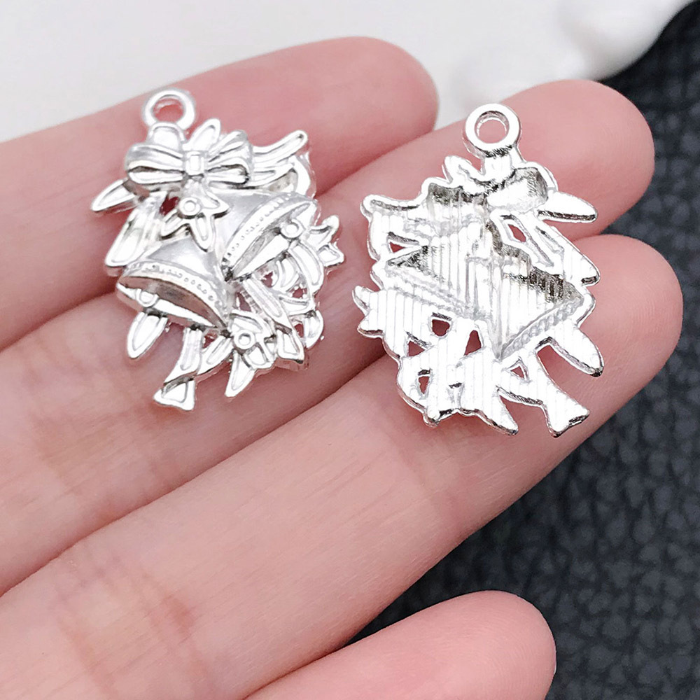 1 bright silver Christmas bell 17x 24.5mm-20031-2g