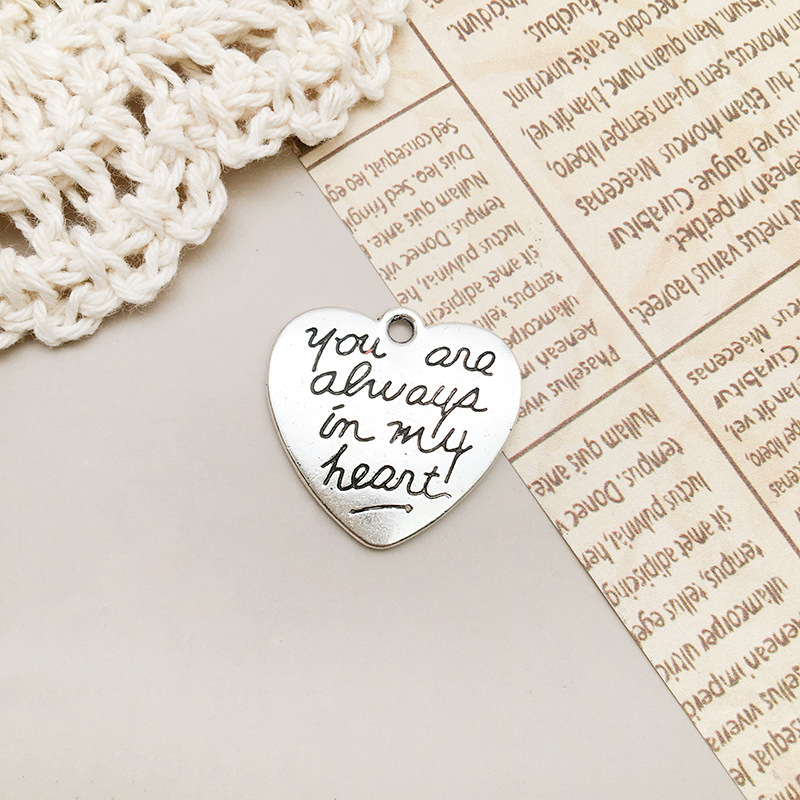 1 letter heart you are always20x21mm-5728/2.8g