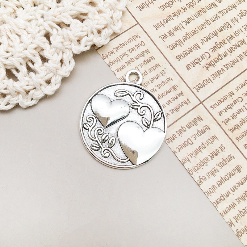 1 ancient silver letter a sister heart 24x28mm-10914/3.7g