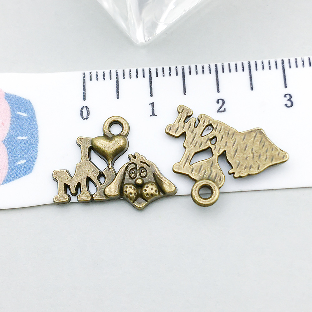 1 ancient green letter 14*18mm-0.9g-20571