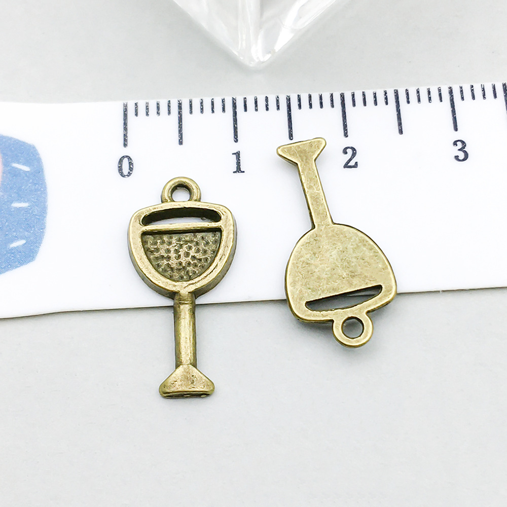 1 ancient green wine glass 9*19mm-0.7g-20782