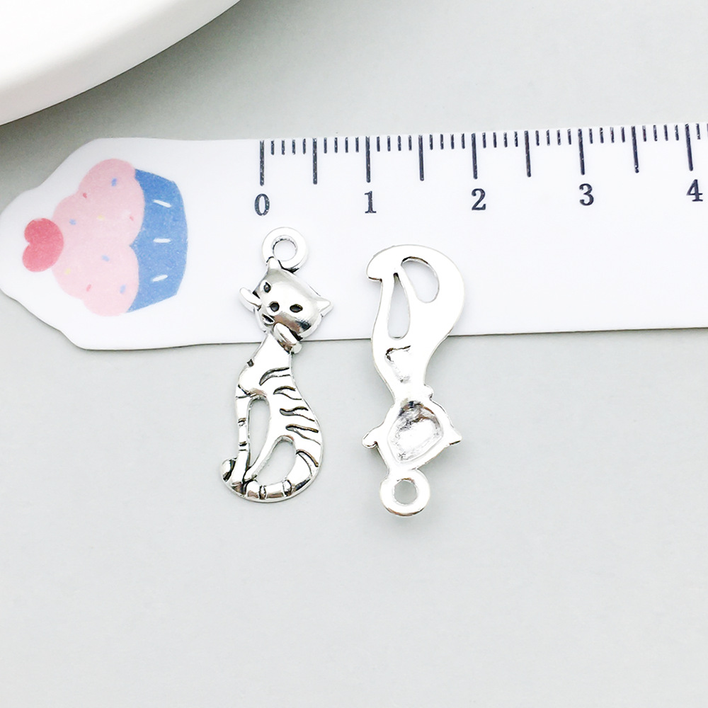 1 ancient silver cat 9*25mm-0.8g-3774