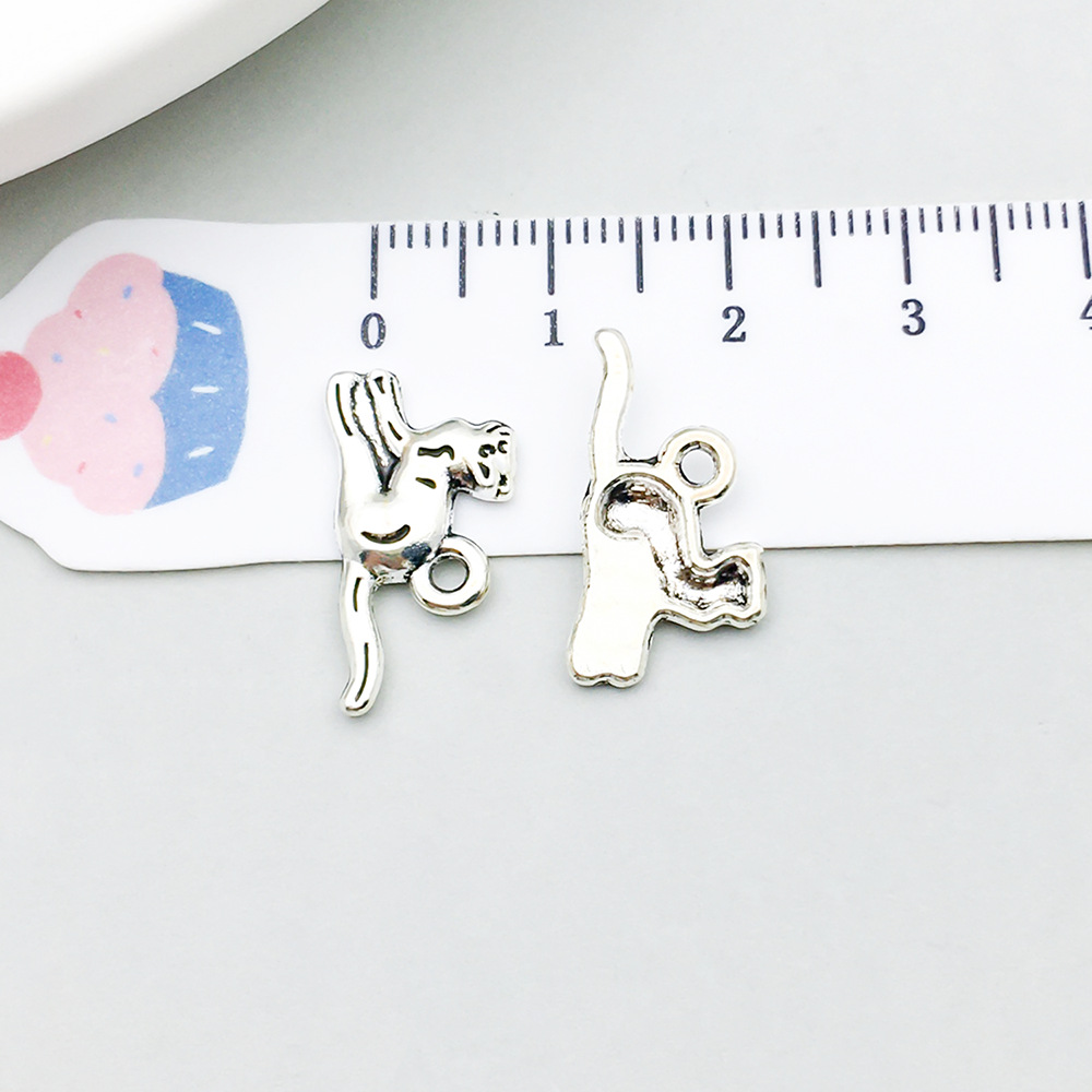 1 ancient silver cat 20*11mm-0.8g-10349