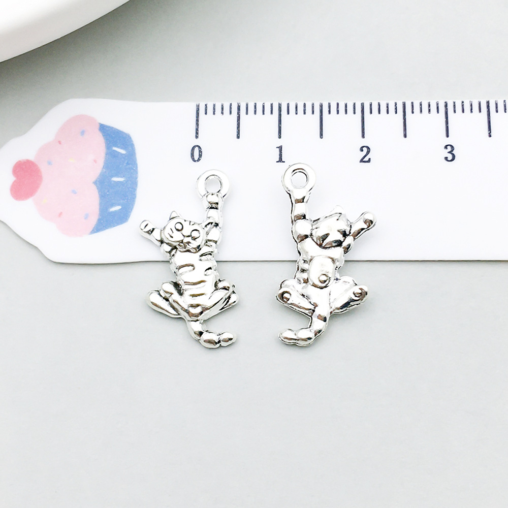 1 ancient silver cat 11*21mm-1.2g-11294