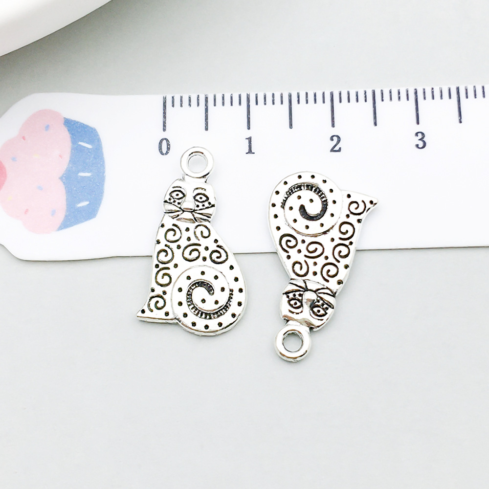 1 ancient silver cat 13*22mm-1.3g-17323