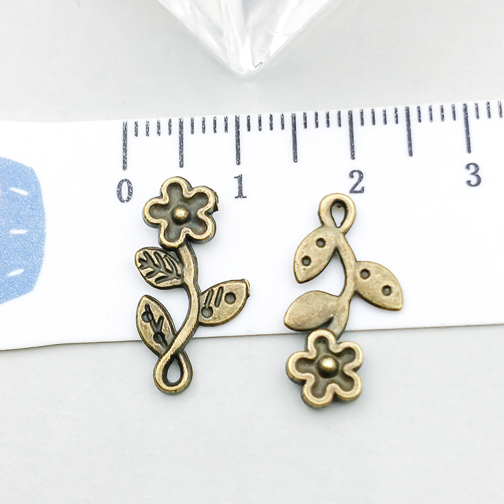 1 ancient green strip flower 19*10mm-0.6g-20483