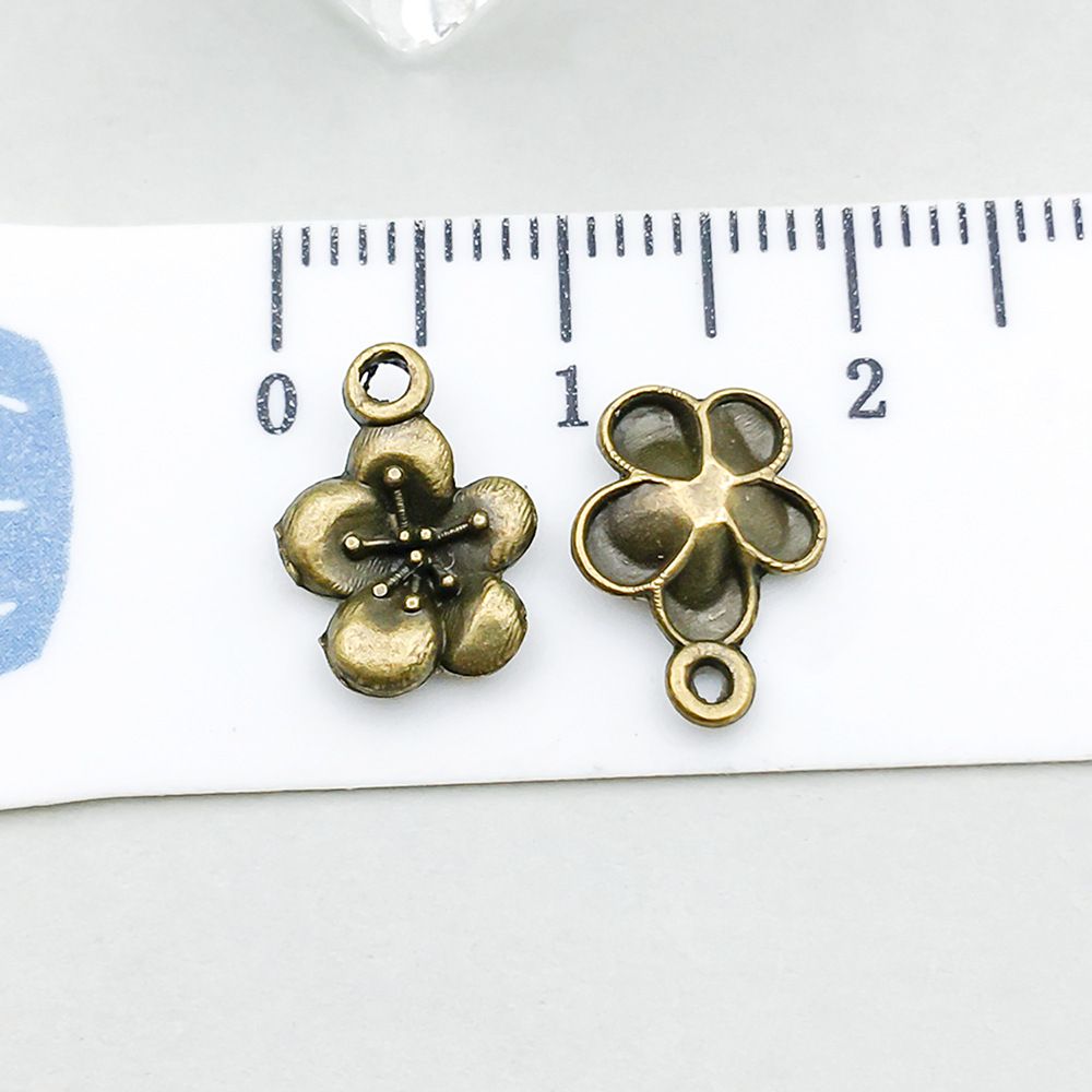 1 ancient green plum blossom 12*9mm-0.3g-20494