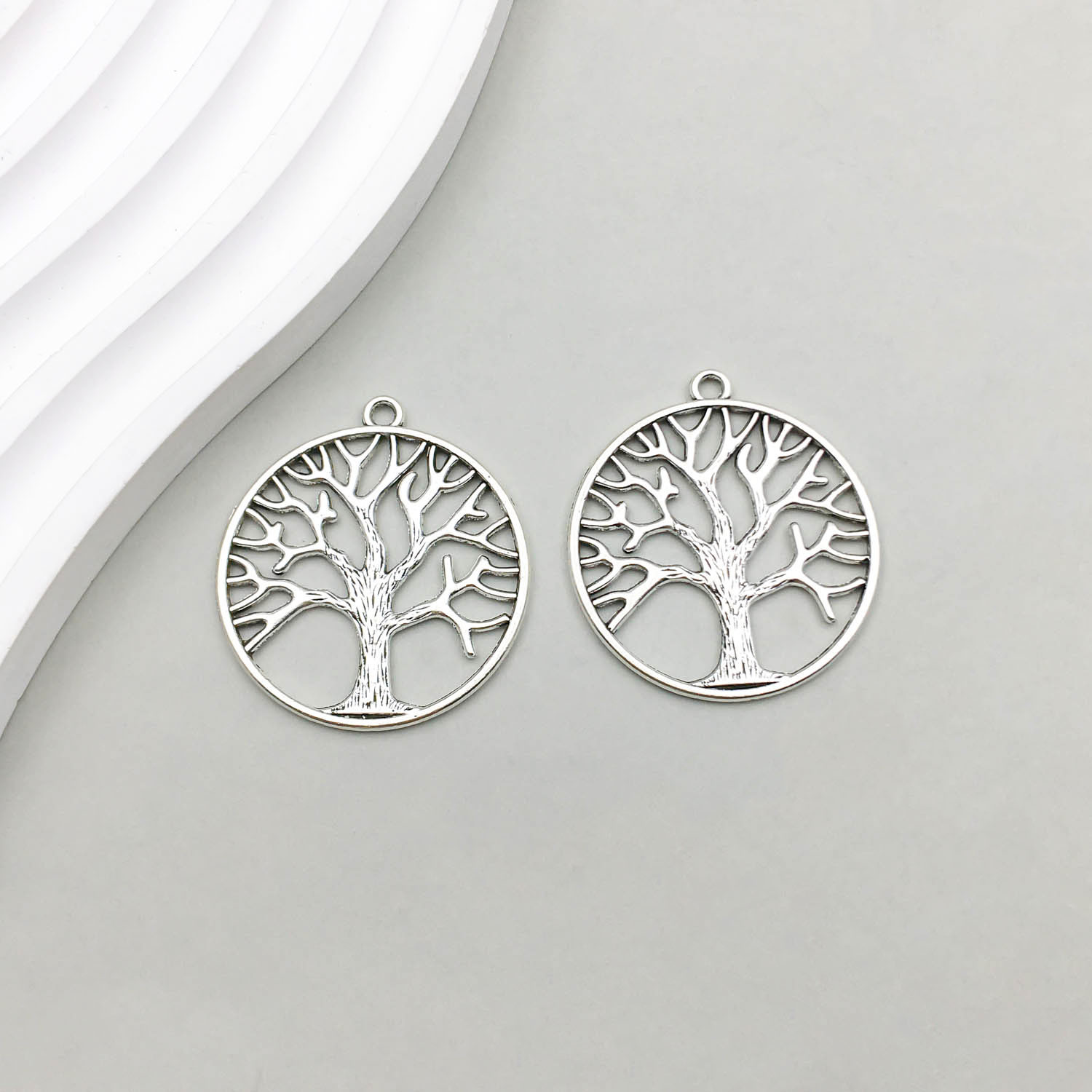 1 Ancient silver life tree 34*37mm-3.5g-8058