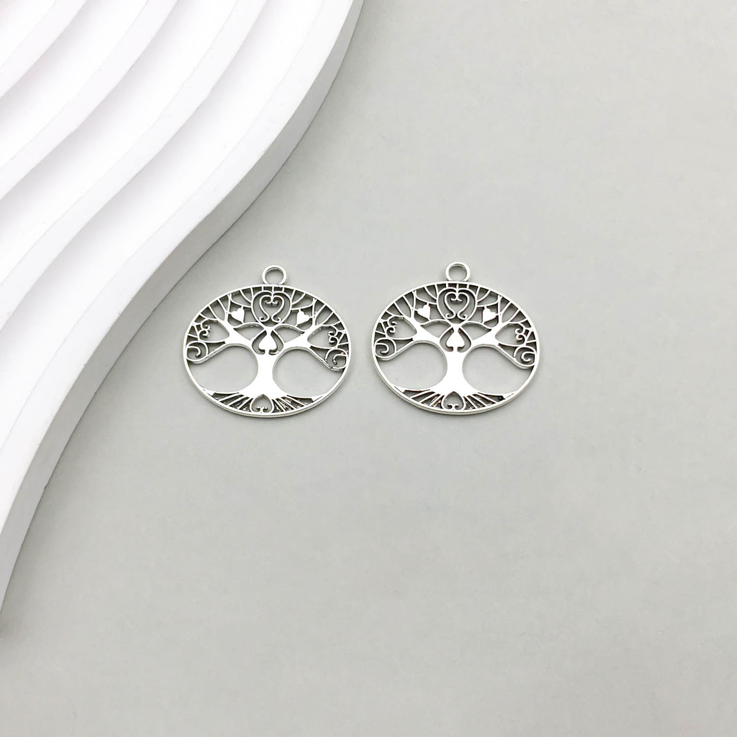 1 Ancient silver life tree 23*25mm-1.5g-9018