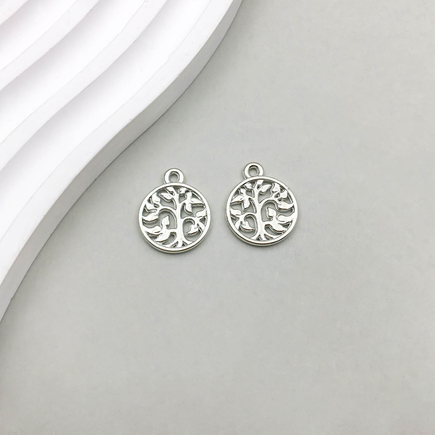 1 Ancient silver life tree 15*19mm-1.3g-10417