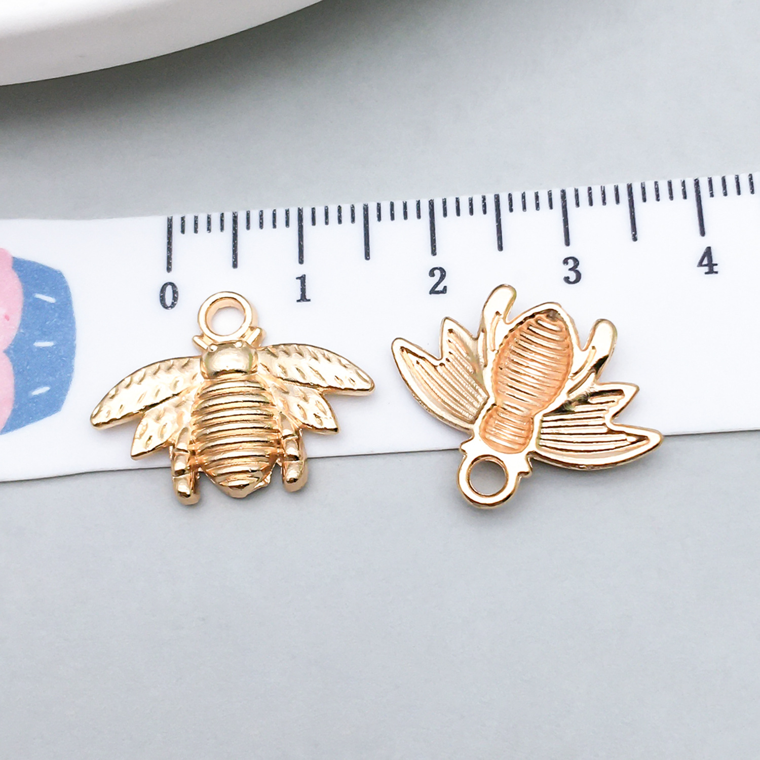 1 kc gold bee 21*16mm-1.3g-18333