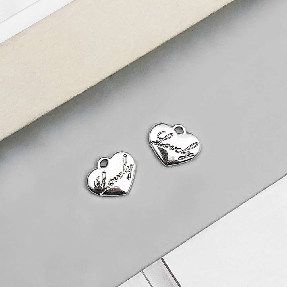 1 ancient silver heart-shaped lovely letter card 14*11mm-1.1g-10911