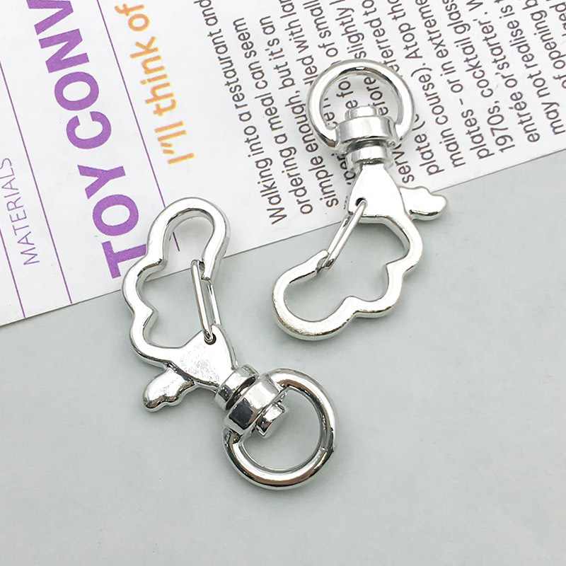 1 white K cloud keychain 20*34mm-3.8g-12833