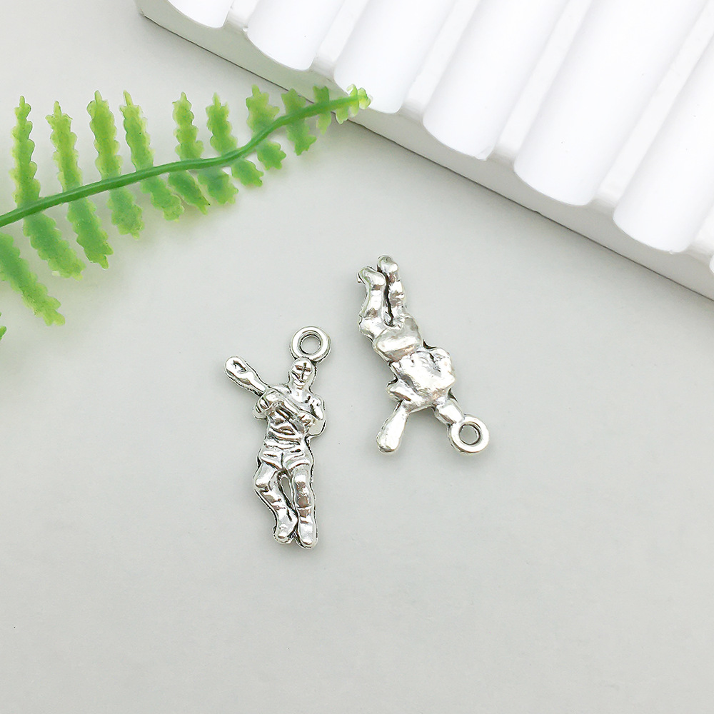 1 ancient silver hockey player 11*23mm-1.3g-11305