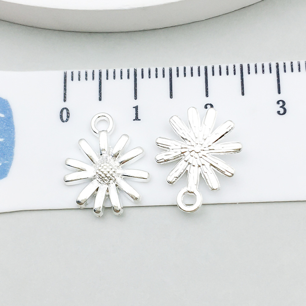 1 bright silver flower 14*12mm-0.7g-20461