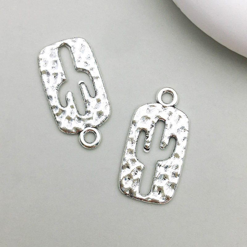 1 ancient silver cactus 12*23mm-1.2g-14028