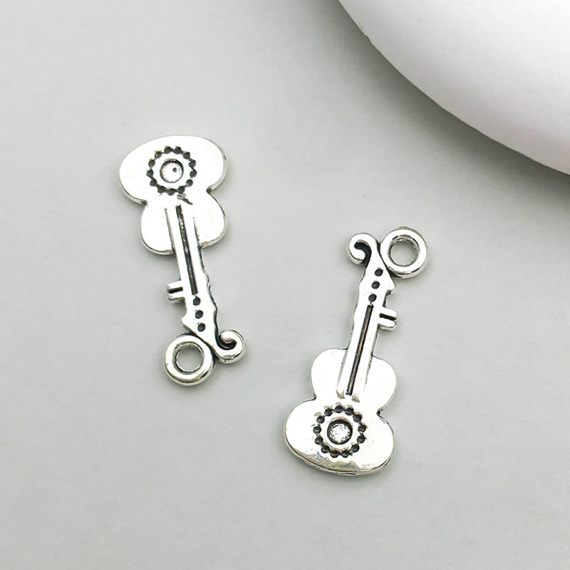 1 ancient silver musical instrument guitar 9*21mm-1.1g-15560