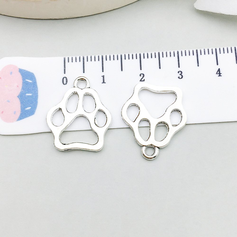 1 ancient silver dog paw 17*20mm-1.2g-7113