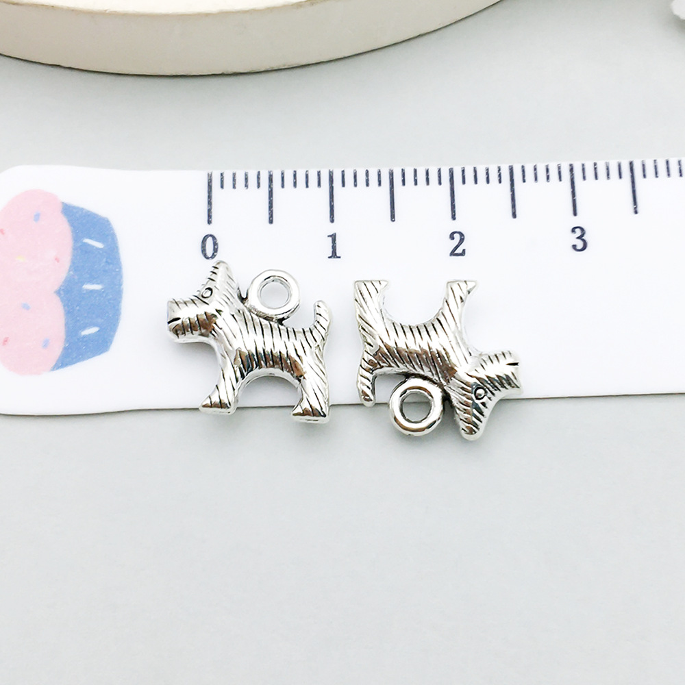 1 ancient silver line dog 12*14mm-1.6g-9809