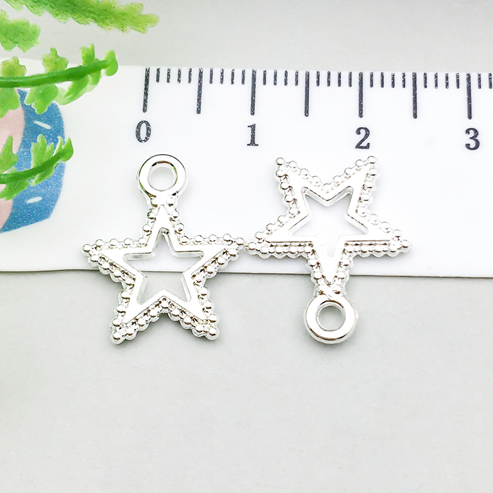 1 bright silver five-pointed star 15*17mm-0.9g-20835