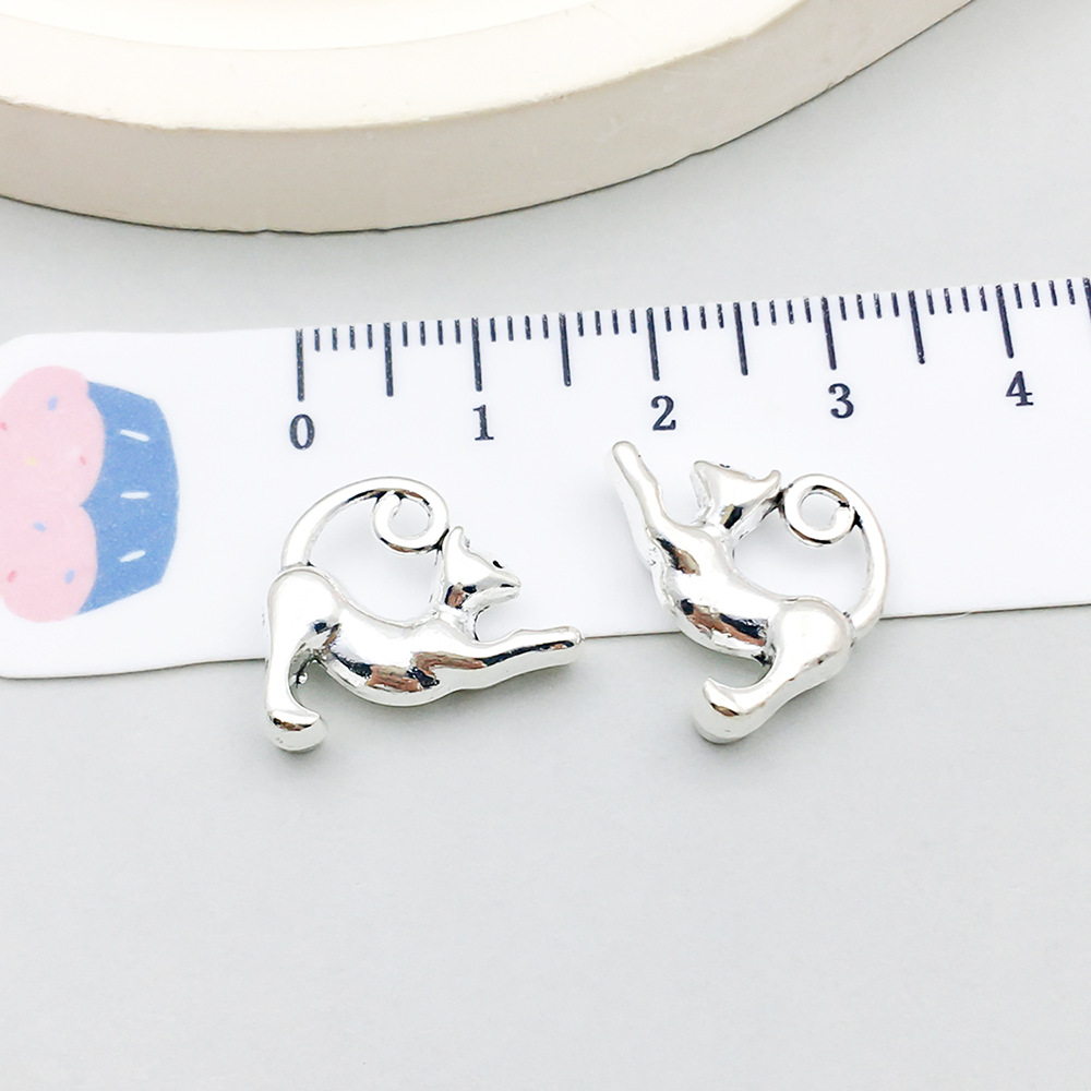 1 ancient silver cat 13*17mm-2.2g-8425