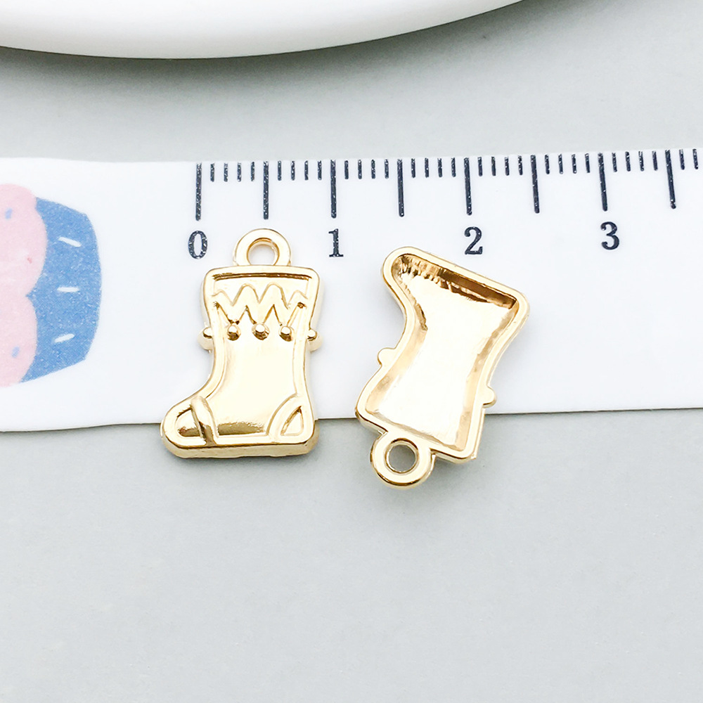 1 kc gold christmas stocking 11*17mm-1g-18296