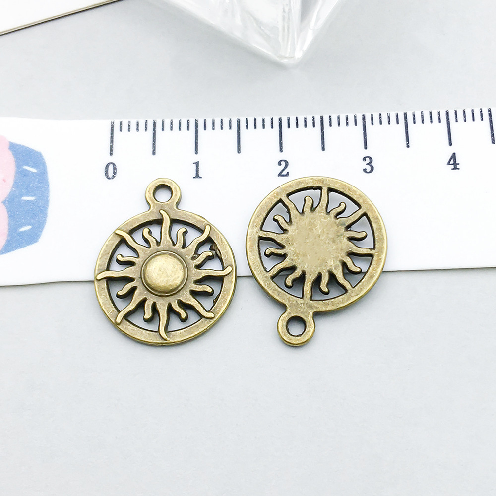 1 ancient green sun 16*19mm-1.4g-8231