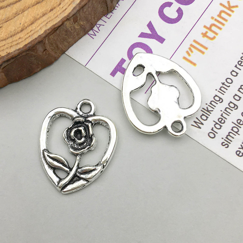 1 ancient silver peach love-shaped flower 15*19mm-1.4g-10412