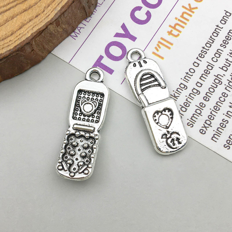 1 ancient silver cute flip phone 8*26mm-1.9g-15859