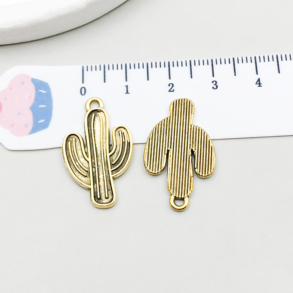 1 ancient gold cactus 26*16mm-1.6g-19228